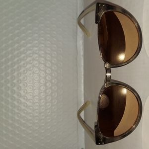 Linda Farrow limited edition women's sunglasses cat-eye cut-out frame Grey/Mist